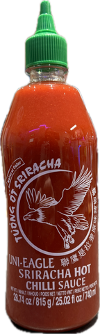 Sriracha hot chilli sauce